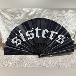 Sisters collapsible fan